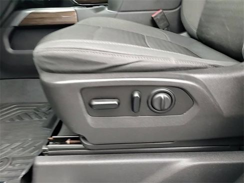 Certified 2020 Chevrolet Silverado 1500 RST image 12