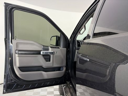 Used 2015 Ford F150 XLT w/ Equipment Group 302A Luxury image 10