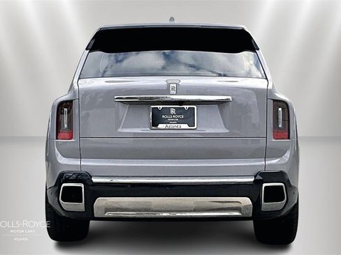 Used 2026 Rolls-Royce Cullinan image 4