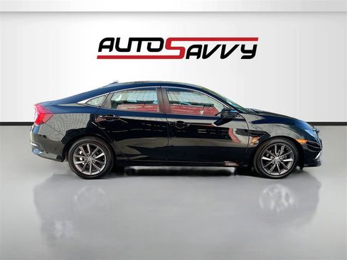 Used 2019 Honda Civic EX image 8