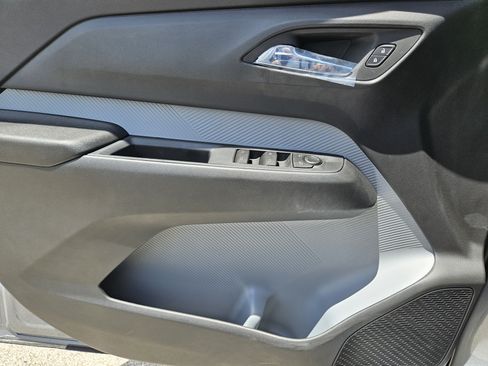 New 2027 Chevrolet Bolt LT w/ Comfort Package FWD image 16