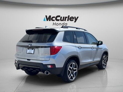 Certified 2023 Honda Passport Elite image 3
