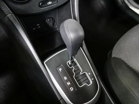 Used 2014 Hyundai Accent GS image 19