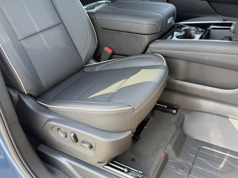 New 2025 Chevrolet Tahoe Premier image 15