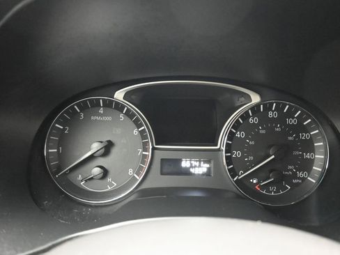 Used 2015 Nissan Pathfinder S image 15