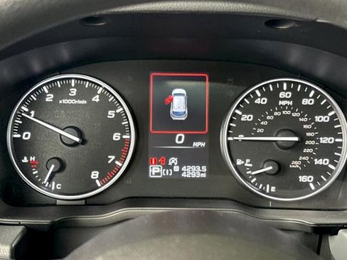 Certified 2025 Subaru Crosstrek 2.5i Premium AWD/4WD image 27