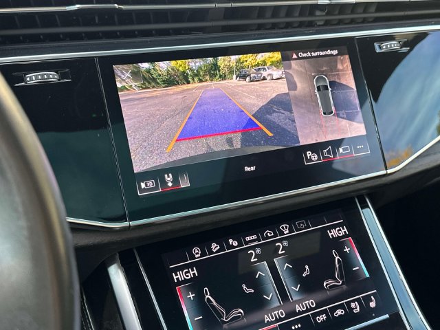 Used 2023 Audi Q8 Prestige AWD/4WD image 30