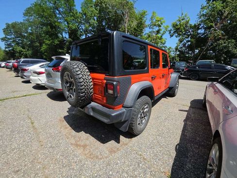 Used 2023 Jeep Wrangler Unlimited w/ Cold Weather Group AWD/4WD image 2