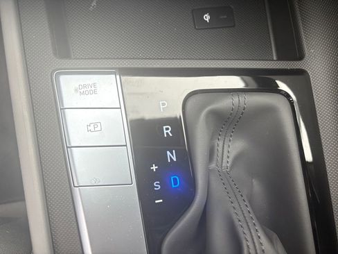 New 2026 Hyundai Elantra Sport FWD image 24