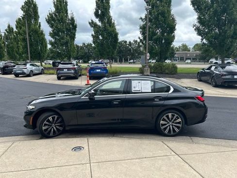 Used 2025 BMW 330i xDrive Sedan AWD/4WD image 4