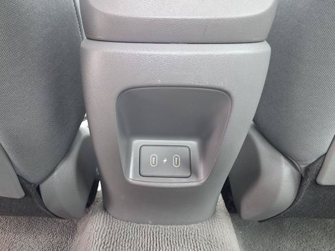 Used 2025 Hyundai Elantra SEL FWD image 21