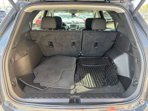 Used 2023 Chevrolet Equinox LT w/ Driver Convenience Package FWD image 7