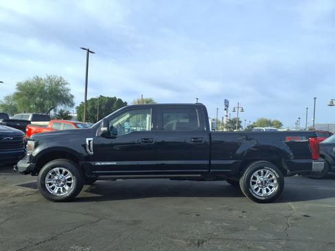 Used 2020 Ford F250 Lariat w/ Lariat Ultimate Package image 3