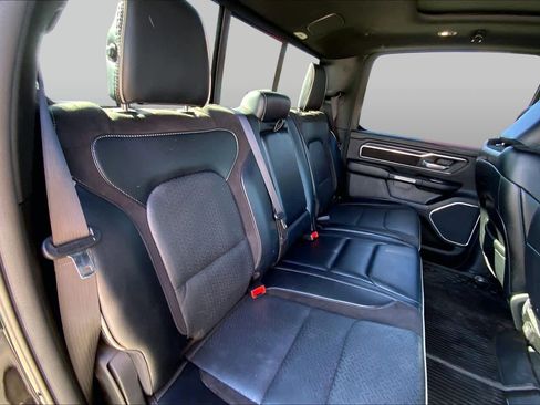 Used 2023 RAM 1500 Laramie AWD/4WD image 19
