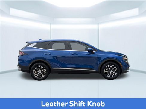 Used 2024 Kia Sportage EX FWD image 9