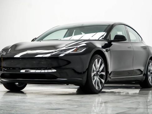 Used 2025 Tesla Model 3 Long Range RWD image 10