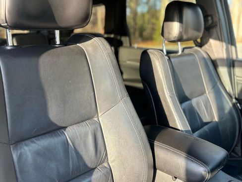 Used 2016 Jeep Grand Cherokee Limited image 27