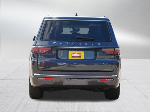 Used 2022 Jeep Wagoneer Series I w/ Convenience Group I AWD/4WD image 6