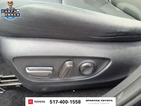 Used 2024 Toyota RAV4 XLE FWD image 17