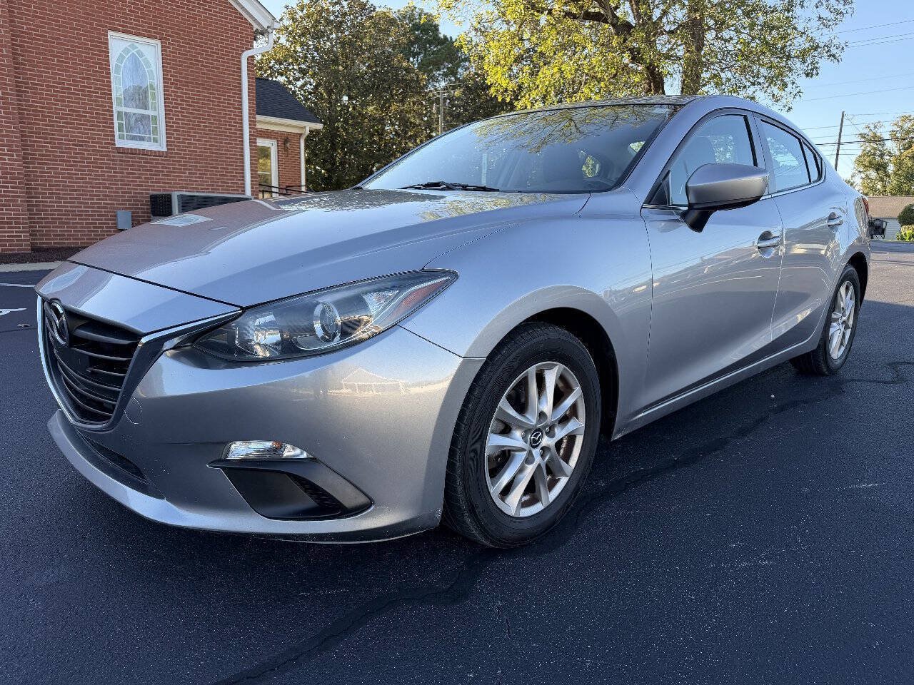 Used 2014 MAZDA MAZDA3 i Touring FWD image 2