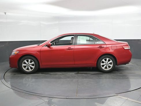 Used 2010 Toyota Camry FWD image 8