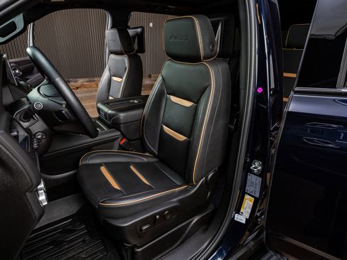 Used 2024 GMC Yukon AT4 w/ AT4 Premium Package image 26