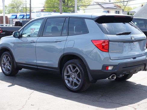 Used 2023 Honda Passport EX-L image 2