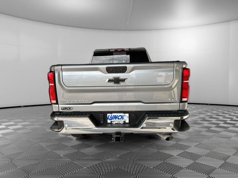Used 2024 Chevrolet Silverado 2500 LTZ w/ LTZ Premium Package AWD/4WD image 4