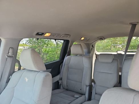 Used 2016 Honda Odyssey EX image 8