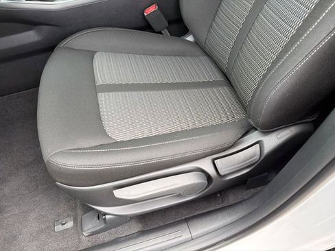 New 2026 Kia Sorento LX FWD image 18