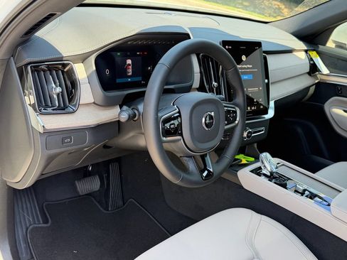 New 2026 Volvo XC90 B5 Core AWD/4WD image 12