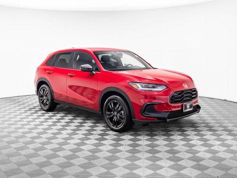 Certified 2026 Honda HR-V Sport image 7