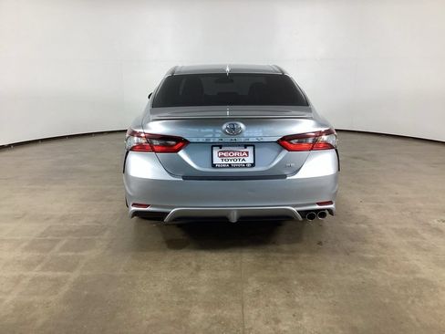 Used 2024 Toyota Camry SE FWD image 10
