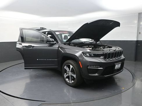 Used 2023 Jeep Grand Cherokee 4WD 4xe image 29