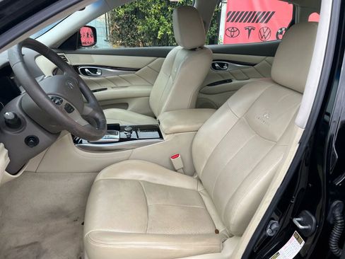 Used 2012 INFINITI M37 w/ Premium Pkg image 8