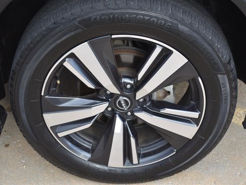 Used 2023 Nissan Rogue Platinum w/ Platinum Premium Package image 14