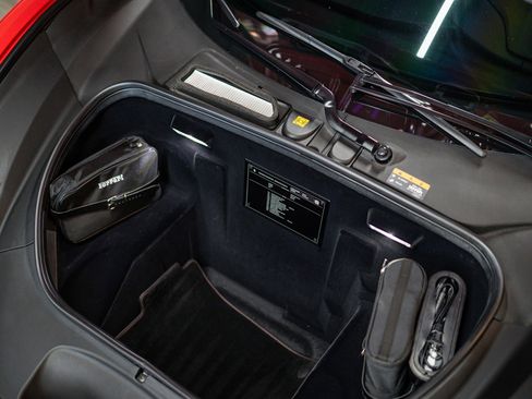 Used 2021 Ferrari F8 Tributo image 20