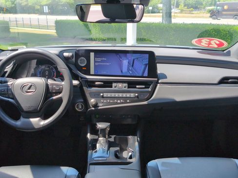 Used 2023 Lexus ES 350 w/ Premium Package FWD image 30