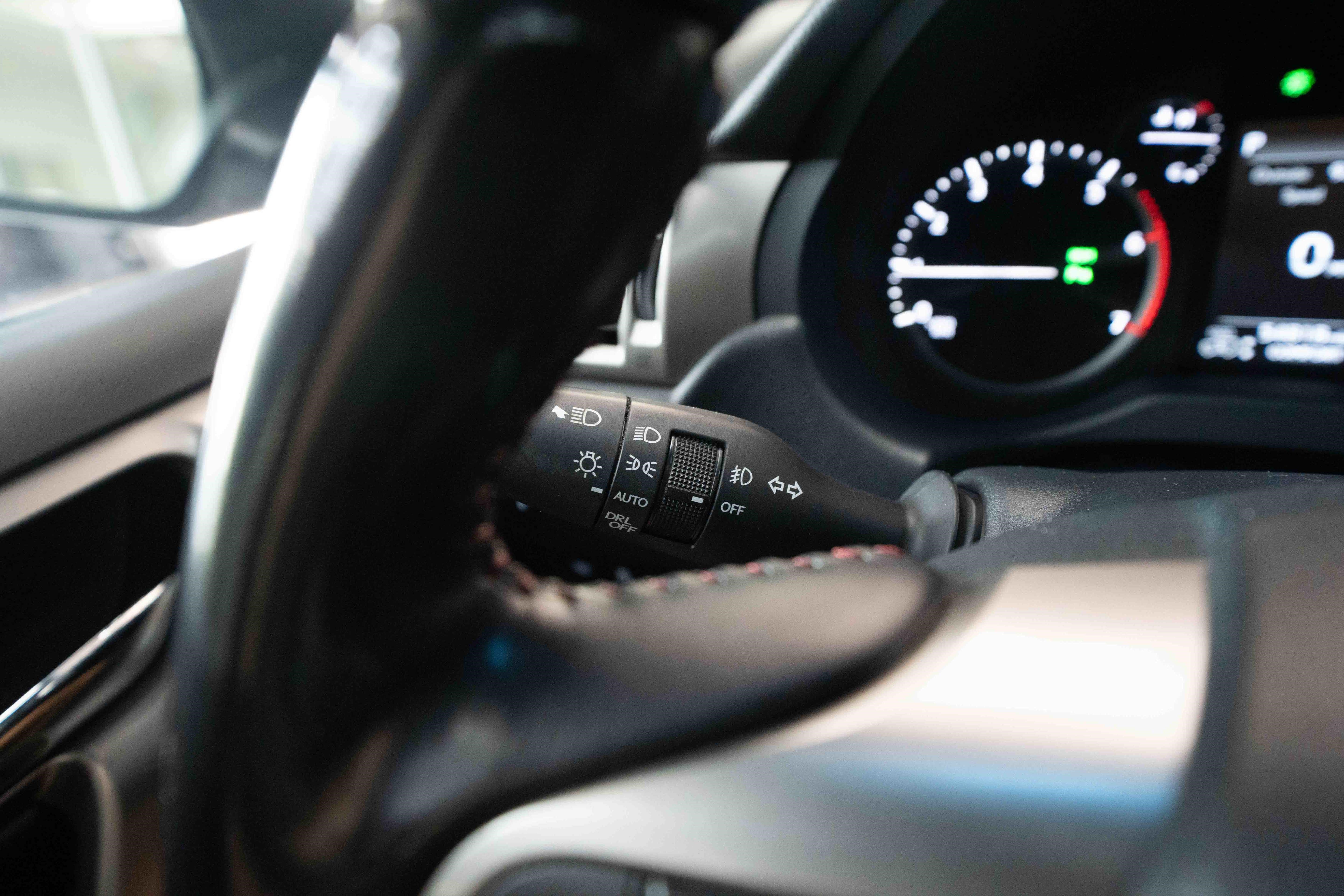 Used 2023 Lexus GX 460 Luxury w/ Sport Design Package AWD/4WD image 13