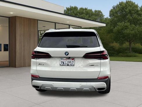 Used 2026 BMW X5 xDrive50e w/ Parking Assistance Package AWD/4WD image 9