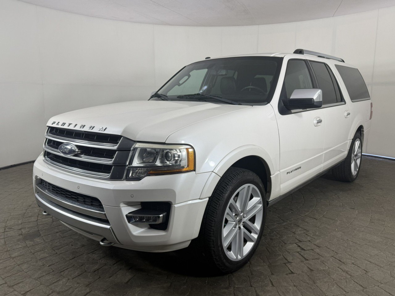 Used 2016 Ford Expedition EL Platinum AWD/4WD image 3