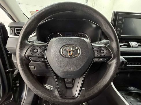 Certified 2021 Toyota RAV4 LE image 16