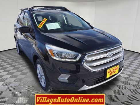 Used 2017 Ford Escape SE w/ Equipment Group 201A image 14