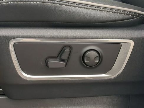 New 2026 RAM 1500 Laramie w/ Trailer Tow Group image 22