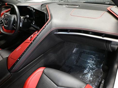 Used 2021 Chevrolet Corvette Stingray Preferred Cpe w/ Z51 Performance Package RWD image 10
