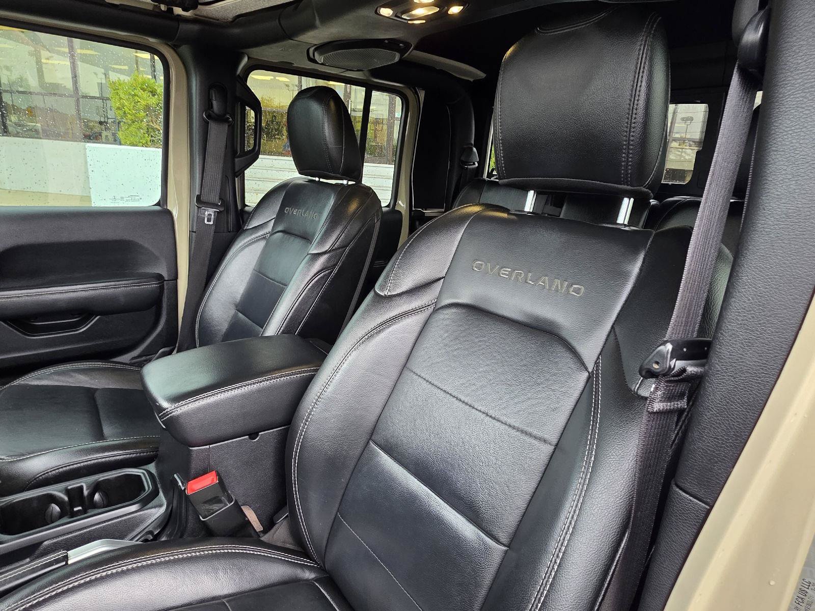 Used 2020 Jeep Gladiator Overland w/ Popular Equipment Package AWD/4WD image 36