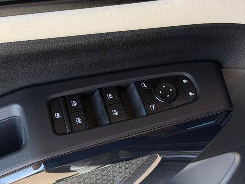 Certified 2025 Nissan Pathfinder SV w/ Cargo Package FWD image 20