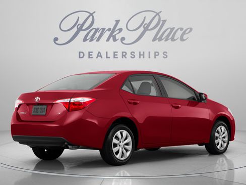 Used 2016 Toyota Corolla LE FWD image 7