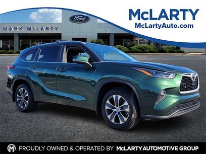 Used 2023 Toyota Highlander XLE