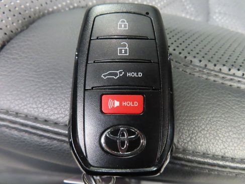 Used 2025 Toyota Sequoia SR5 image 67